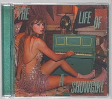 Taylor Swift: Life of a Showgirl - Life is a Song Acoustic Version LE